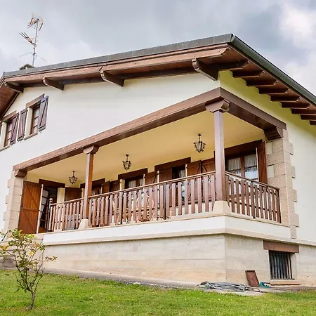 Vivienda Rural Casa Javier Lacunza Aoiz Exterior photo