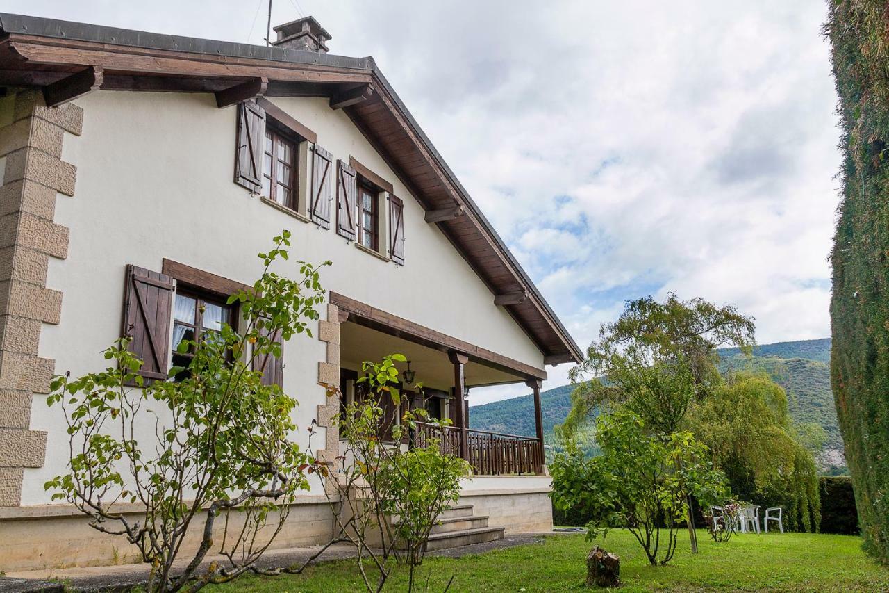 Vivienda Rural Casa Javier Lacunza Country house *